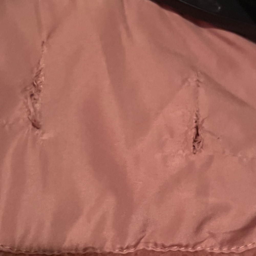 Vest - Picture 3 of 3